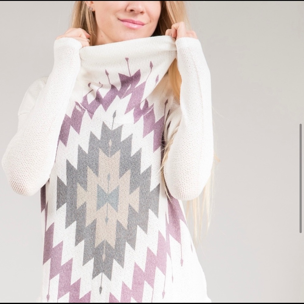 Cowl Turtle Neck Aztec Hi/Lo Sides Sweater - Picture 4 of 8